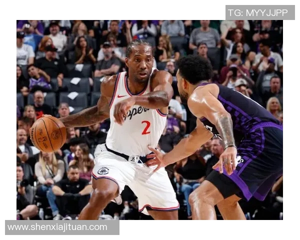 快船击败湖人,加强季后赛实力 快船击败湖人,加强季后赛实力