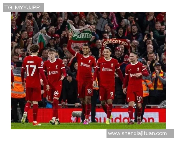 英超直播:曼联迎战利物浦,两支豪门对决引燃激情球迷火焰 英超直播:曼联迎战利物浦,两支豪门对决引燃激情球迷火焰